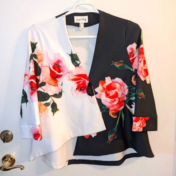 Stunning Joseph Ribkoff swing coat / jacket. White & black with rose design. 12 - Picture 4 of 11